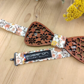 Noeud papillon bois ajouré et tissu orange brûlée
