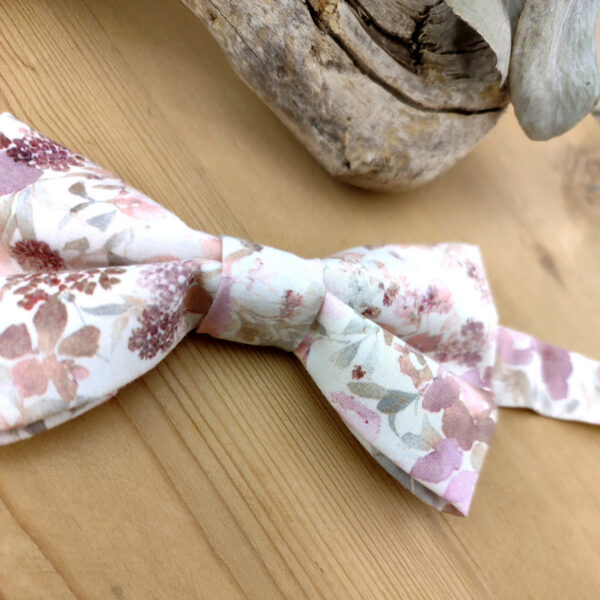 Nœud papillon fleurs rose poudré et sauge