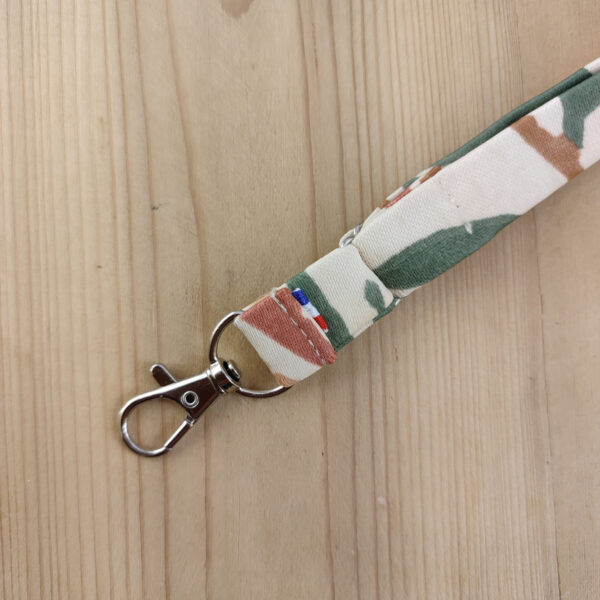 Dragonne porte badge / clés aux motifs abstraits
