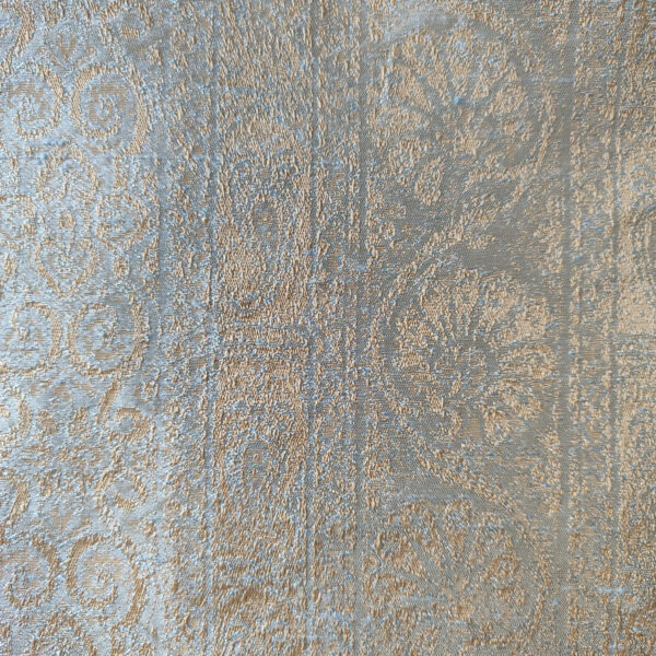 Pochette de costume or et bleu clair