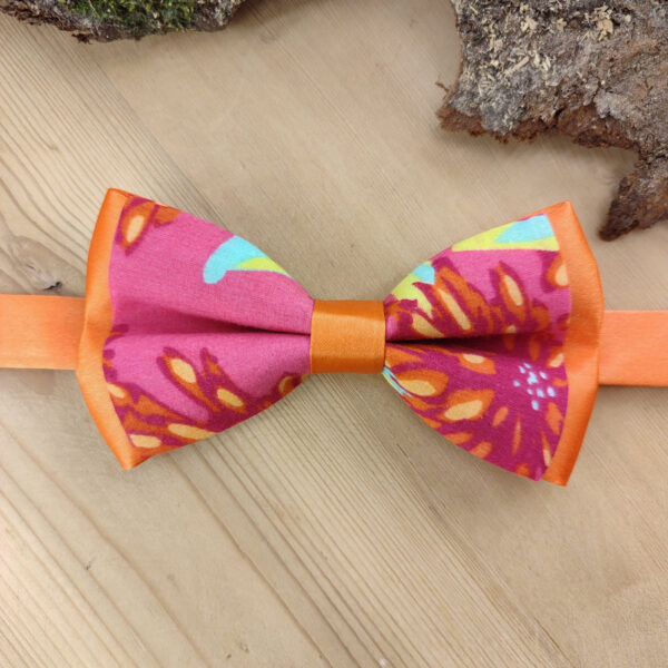 Nœud papillon orange et fuchsia