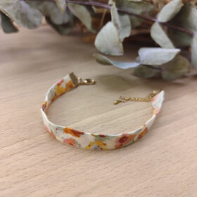 Bracelet Liberty vert sauge personnalisable – trèfle porte-bonheur argenté