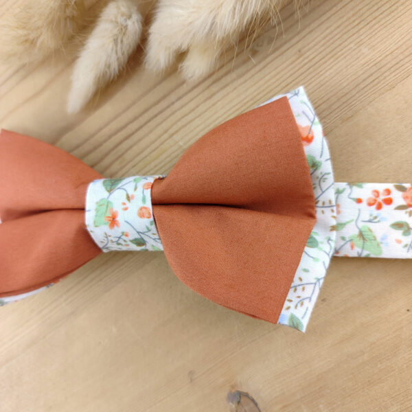 Noeud papillon terracotta – Tissu uni & sous-nœud Liberty orangé / vert
